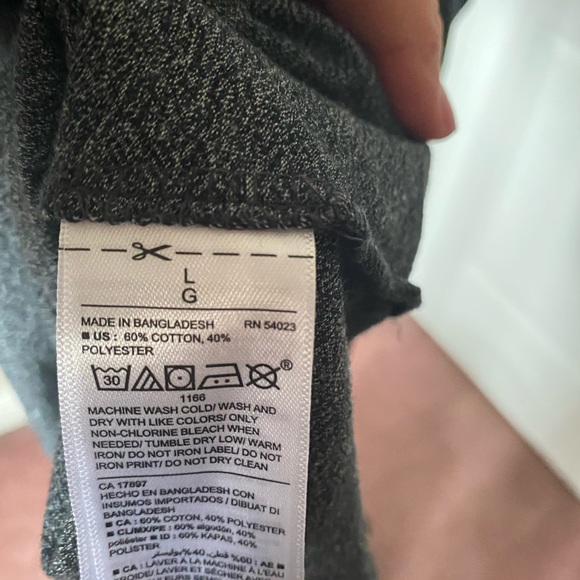 Old Navy Tee - Picture 5 of 5